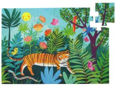 24-PIECE PUZZLE The tiger's stroll