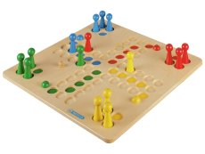 GIANT GAME OF LUDO