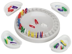 TWO-TONE CLAMPS DOMINO GAME