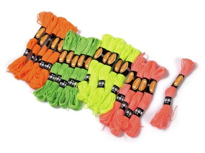 Zoom bild av SKEINS