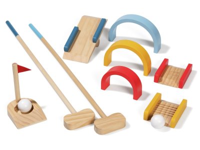 Zoom bild av MINI GOLF WITH WOODEN OBSTACLES