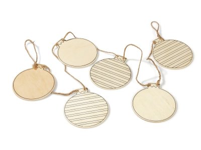 Zoom bild av WOODEN CHRISTMAS BAUBLE GARLAND TO DECORATE