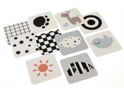 Zoom bild av CARDS WITH CONTRASTING PATTERNS