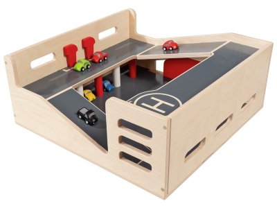 Zoom bild av GARAGE CHEST AND 6 VEHICLES
