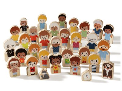 Zoom bild av 31 WOODEN FIGURINES MAXI PACK