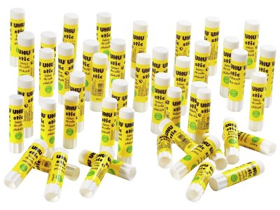 Zoom bild av MAXI PACK OF UHU GLUE STICKS 8 g.
